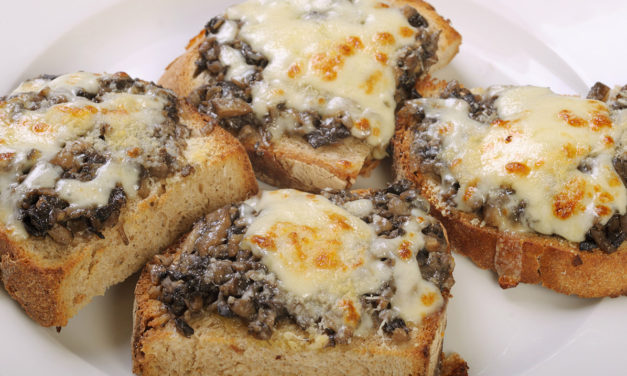 Crostini ai funghi